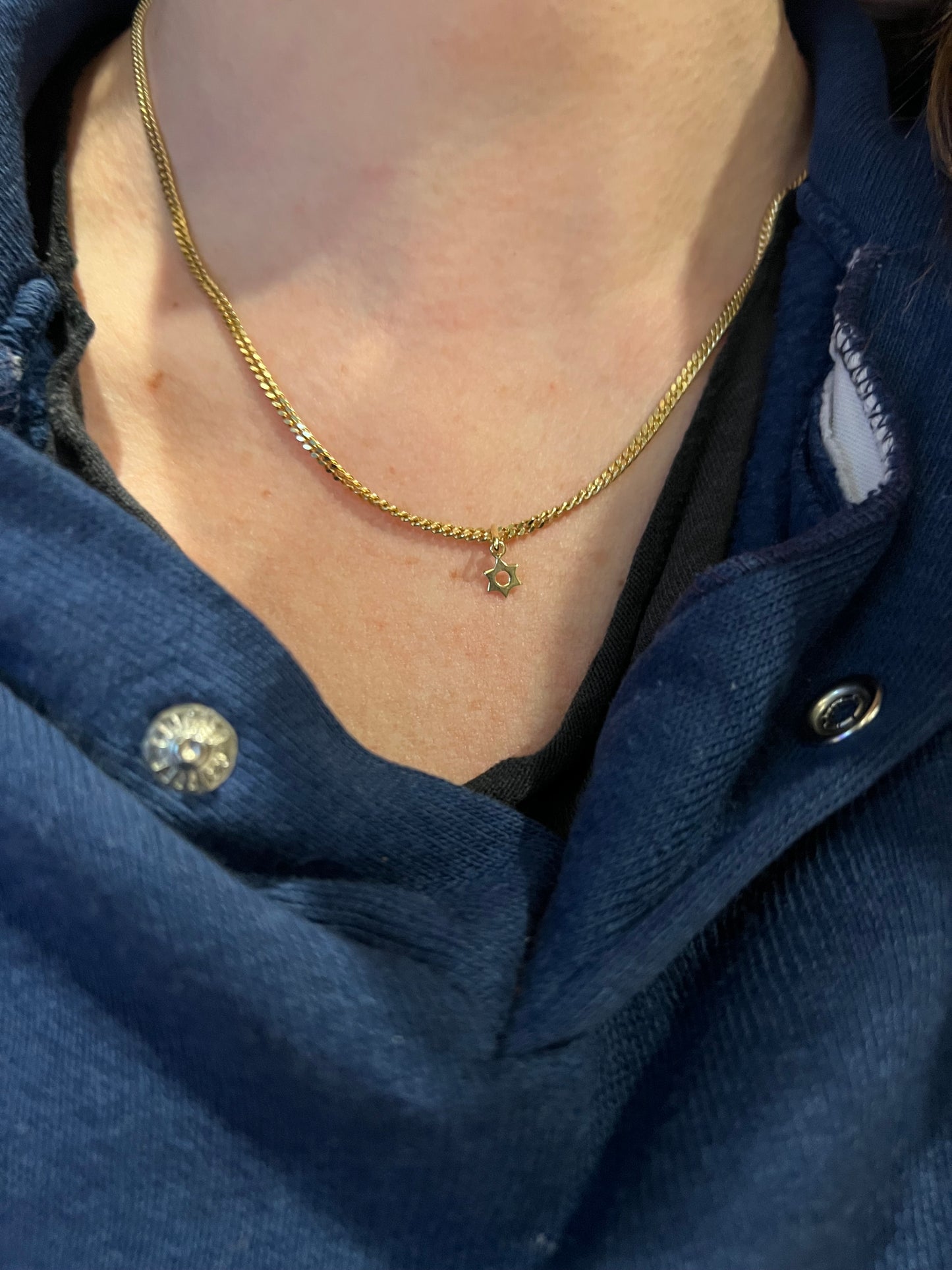 14k teeniest possible Star of David