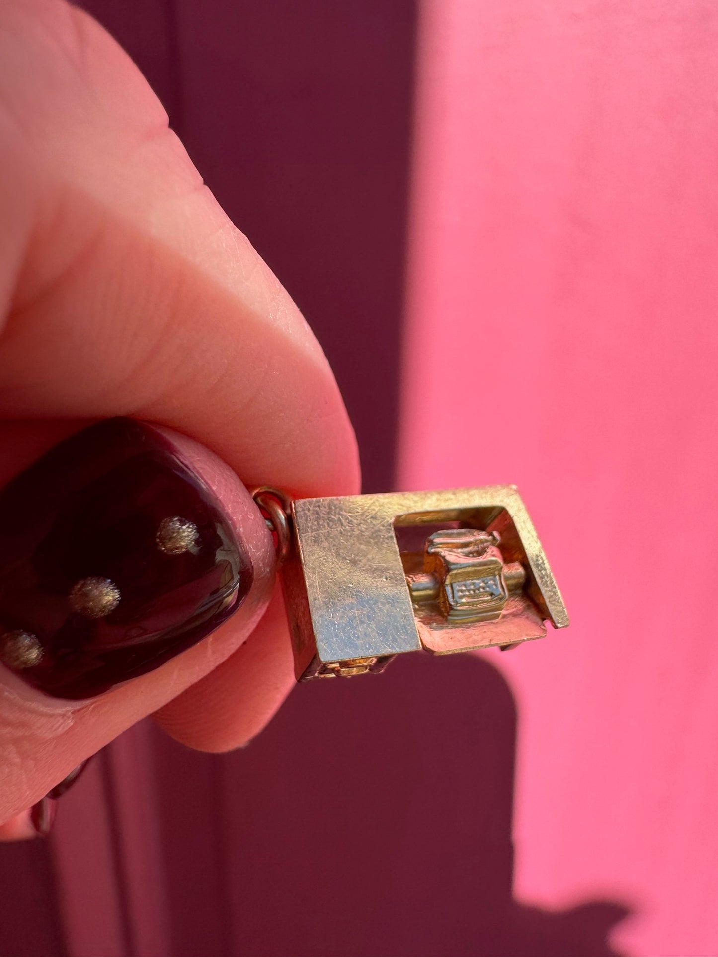 14K Desk with typewriter