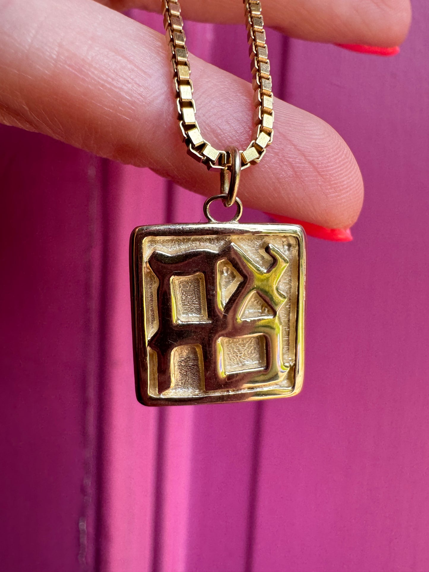 AHAVA pendant - gold