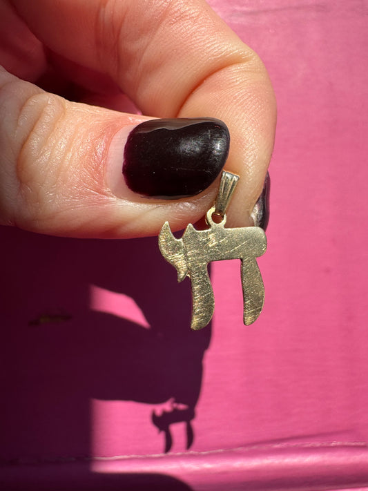 14k small chai charm