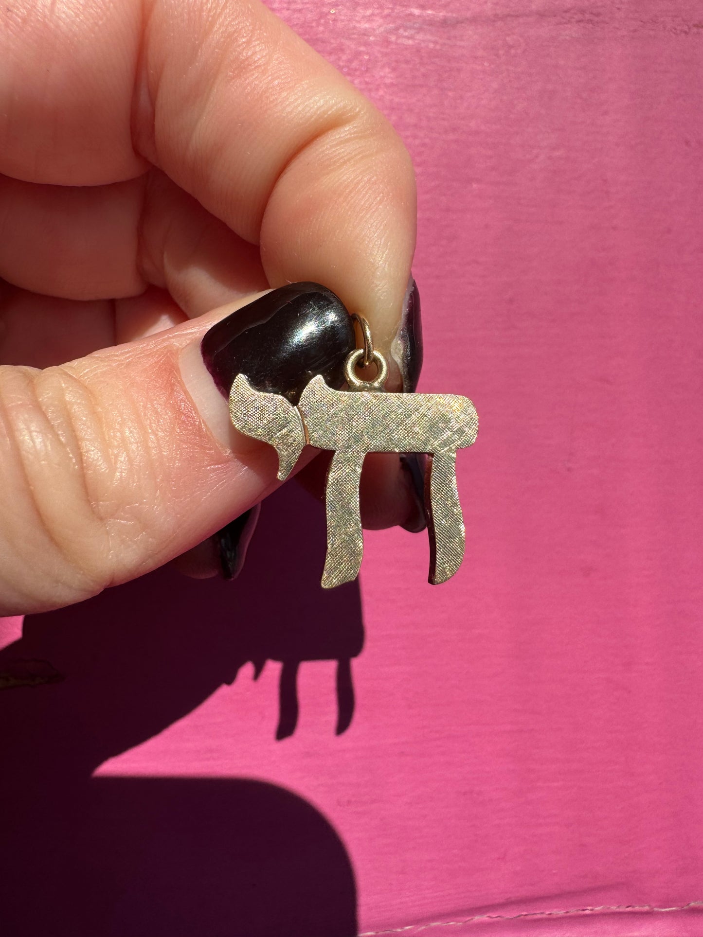 14k medium Florentine finish chai charm