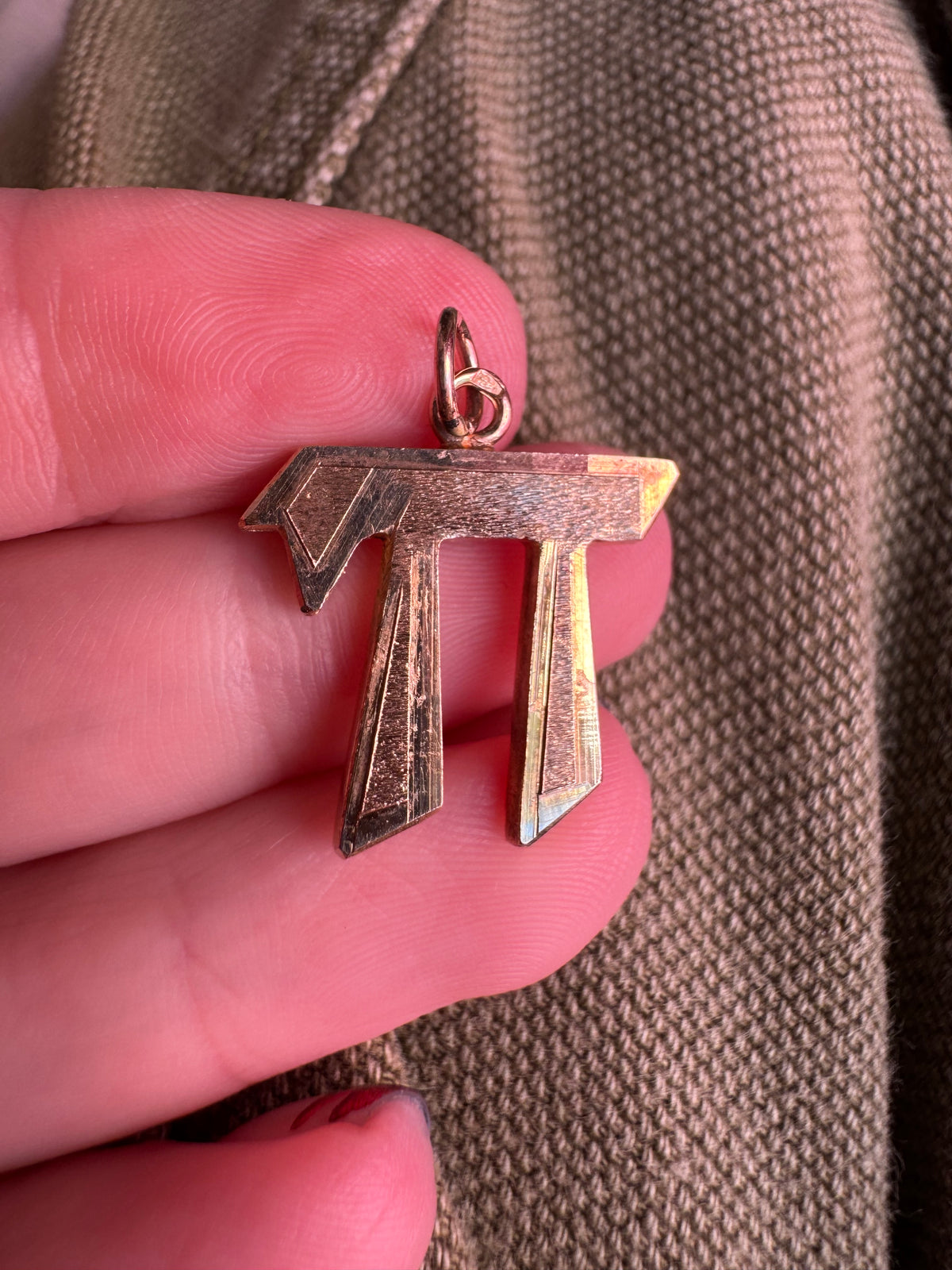 14k chai pendant