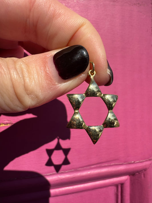 14k triangles Star of David charm