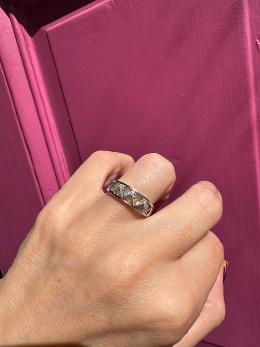 18k diamond zig zag Ring