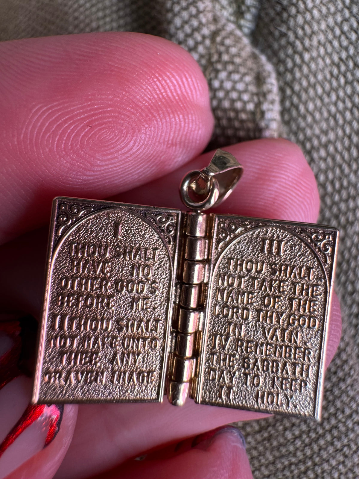 14k siddur charm