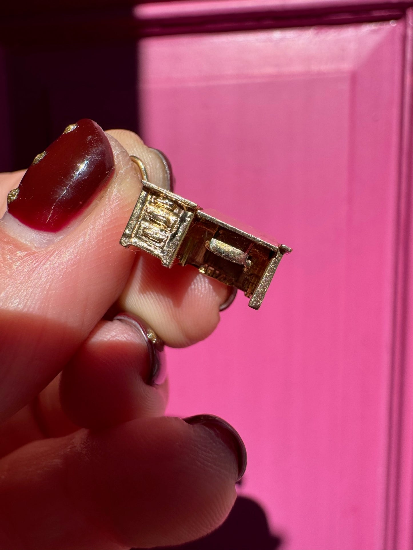 14K Desk with typewriter