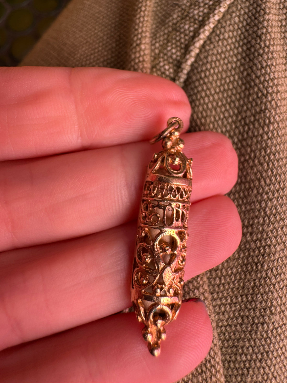 14k ornate mezuzah charm